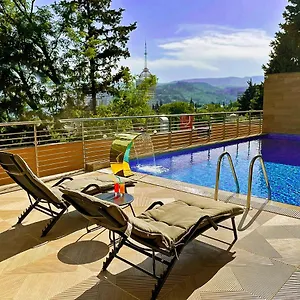 Hotel Plaza, Tbilisi